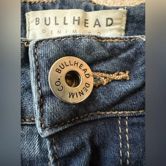 Bullhead high-rise skinny jeans - Picture 2 of 5